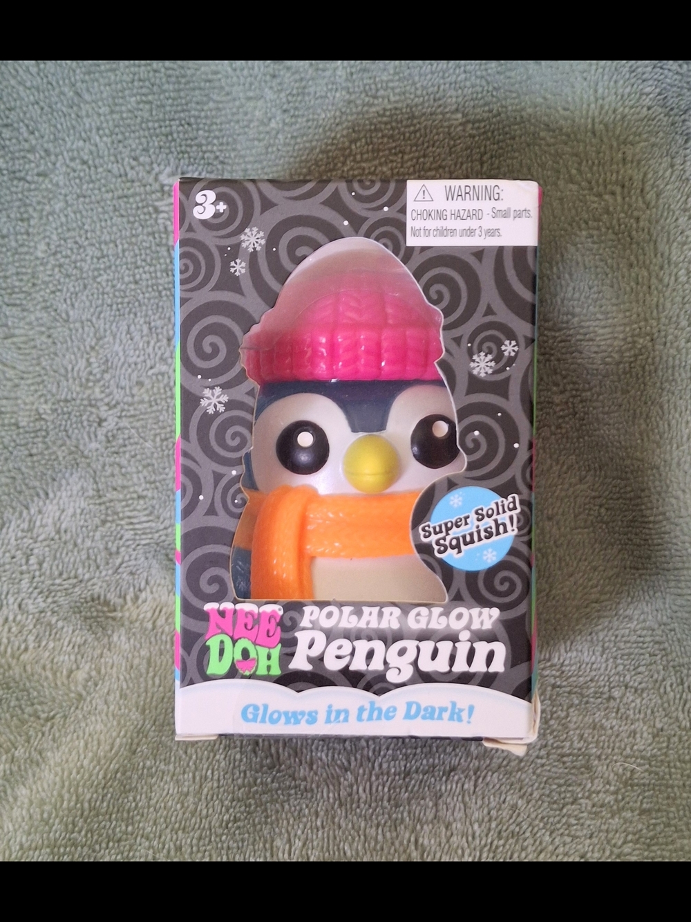 NeeDoh Polar Glow Penguin Squishy Toy (Glows in the Dark)